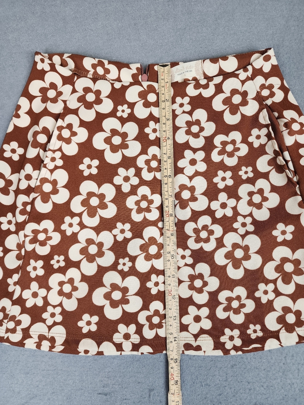 Altar'd State Brown & Cream Floral A-Line Mini Skirt Retro Style Small - Picture 9 of 10